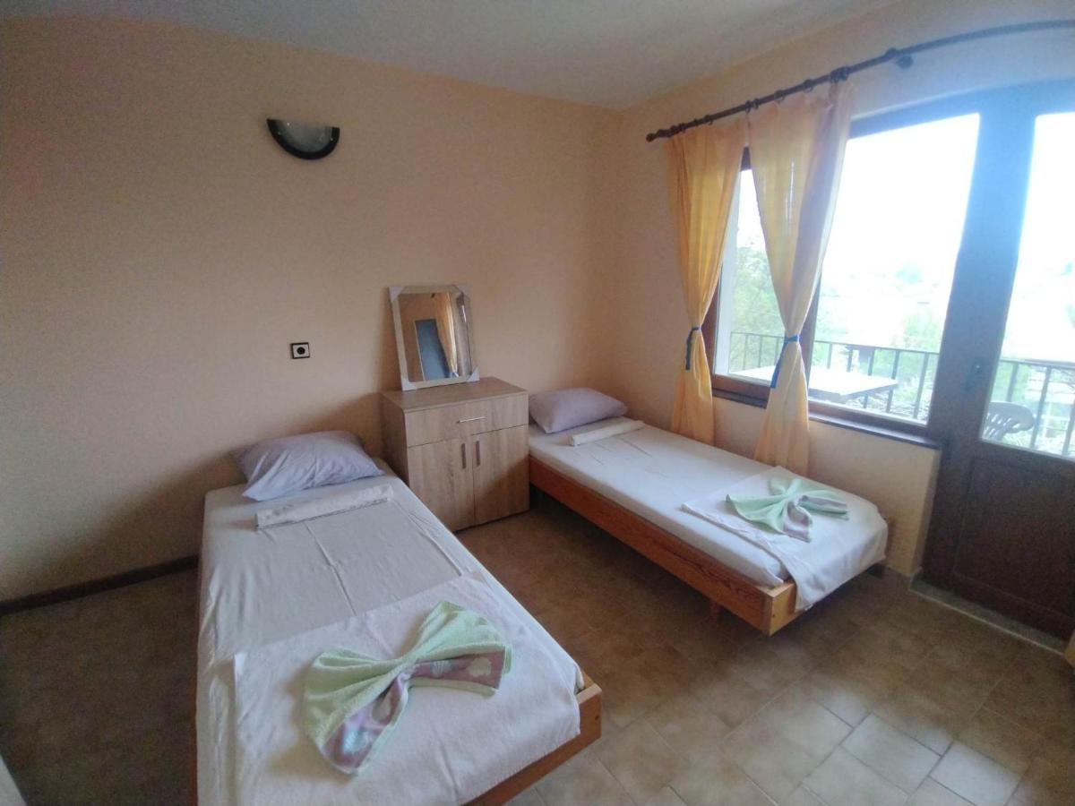 Prostor Guest House Byala  Ngoại thất bức ảnh