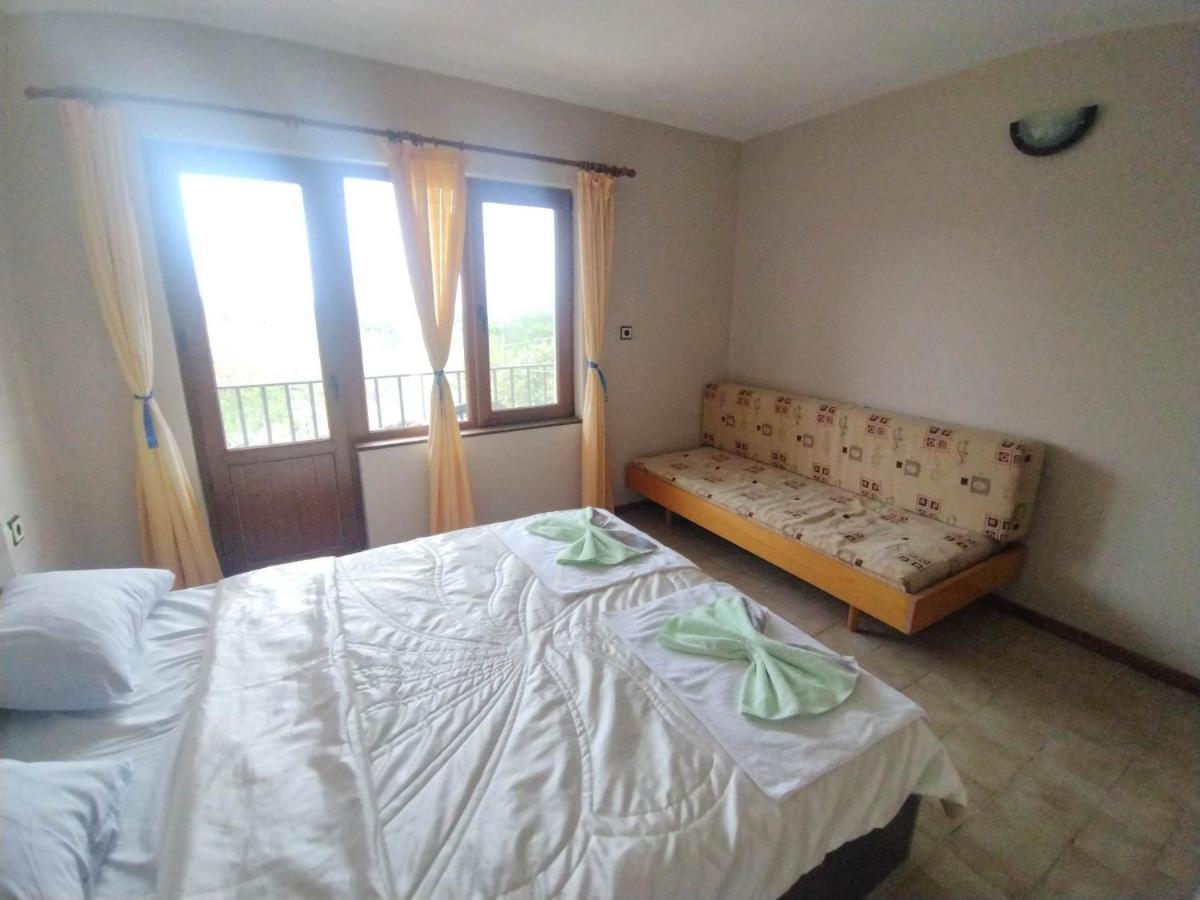 Prostor Guest House Byala  Ngoại thất bức ảnh