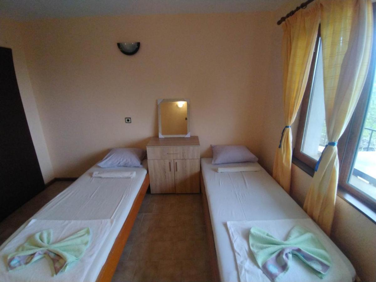 Prostor Guest House Byala  Ngoại thất bức ảnh